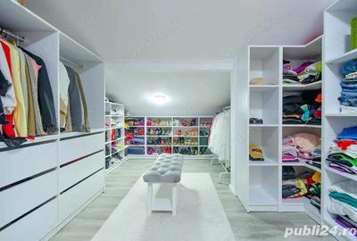 Casă cu 4 camere cu Teren 350 Mp în Dumbrăvița