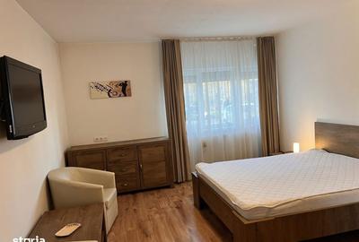 Garsonieră decomandată, mobilată în Reșița - 5