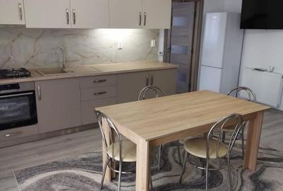 Apartament cu 3 camere semidecomandat, mobilat în Florești - 7