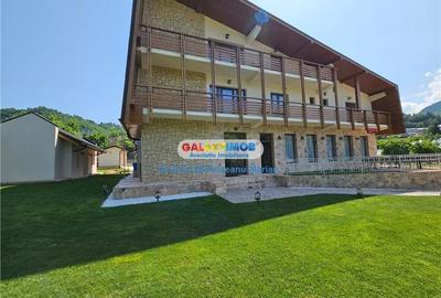 Vanzare Pensiune Eleganta situata aproape de Pestera Dambovicioara - 2