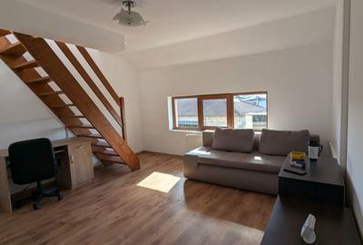 Apartament cu 3 camere semidecomandat în Girocului - 1