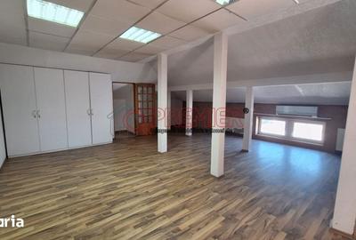 Casă cu 6 camere cu Teren 30 Mp în Apărătorii Patriei - 10