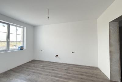 Duplex cu 3 camere cu Canalizare în Moșnița Veche - 5