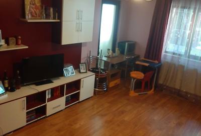 Apartament cu 2 camere decomandat în Central - 11