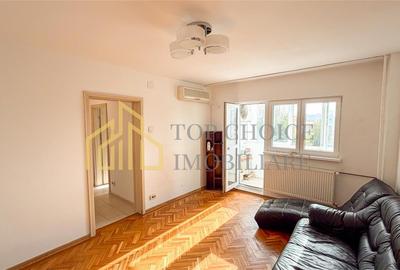 Apartament cu 4 camere semidecomandat în Polonă