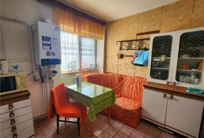 Apartament 4 camere decomandat  zona Unirii Sud - 10