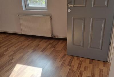 Casă 4 Camere  Crângași / Giulești, P+1 • Curte 40 mp • Parcare •65 mp - 2