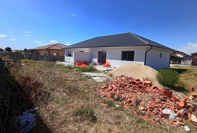 Duplex cu 3 camere cu Canalizare în Sânandrei - 4