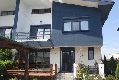 Duplex cu 4 camere cu Canalizare în Lumina - 1