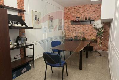 Birou, de 425 mp, în Magheru - 5