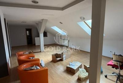 Spațiu comercial, de 300 mp, în Central