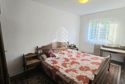 Apartament cu 4 camere, etaj intermediar, zona Dacia - 3