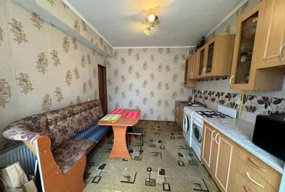 Se inchiriaza apartament 2 camere, situat in zona centrala Uniri - 2