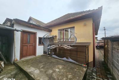 Casă cu 2 camere cu Canalizare în Dâmbul Rotund