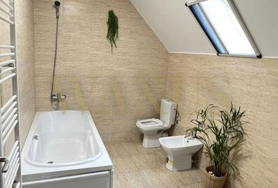 Apartament cu 4 camere în Central - 9