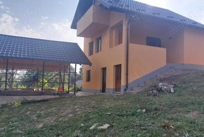 Casă cu 2 camere cu Teren 2000 Mp în Brebu - 9