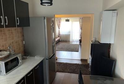 Apartament cu 4 camere decomandat în Central - 2