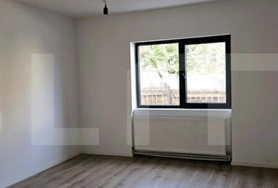 Casă cu 7 camere cu Teren 590 Mp în Semicentral - 3