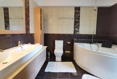 Vila spatioasa, mobilata, piscina proprie - 9