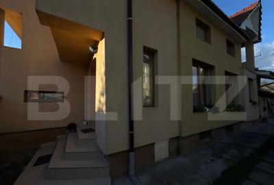 Casă cu 7 camere cu Teren 776 Mp în Păulești - 8