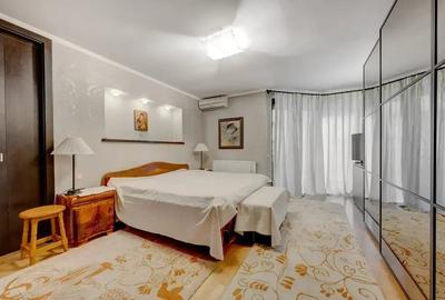 Vila de Lux ideal familie / sediu de firma in zona centrala - 15