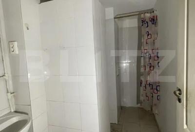 Spațiu comercial, de 56 mp, în Central - 4