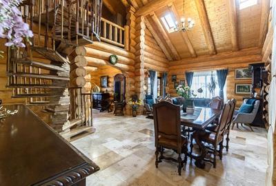 Doua case in stil canadian - confort modern intr-un cadru natural - 8