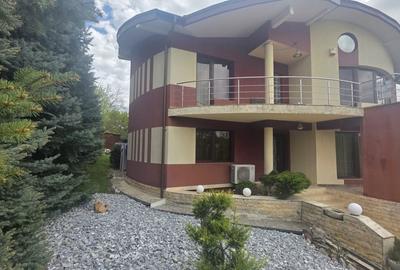 Casă individuală cu 7 camere în Central - 26