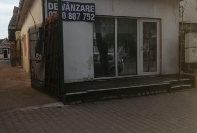 Spațiu comercial, de 60 mp, în 1 Decembrie - 1