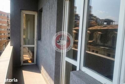 Apartament cu 5 camere decomandat în Romană - 4