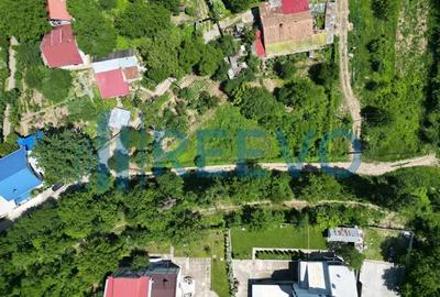 Teren de 1333 mp, în Republicii - 10