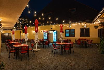 Spațiu comercial, de 137 mp, în Central - 2