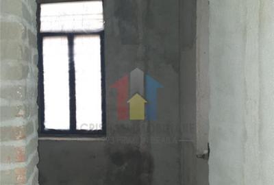 Casă cu 10 camere cu Teren 466 Mp în Central - 6