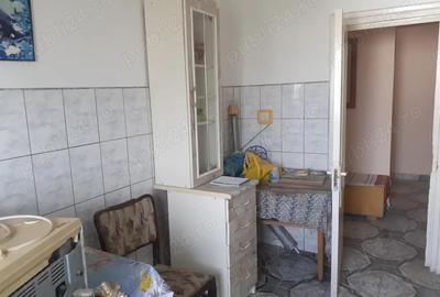 Vanzare Apartament 2 camere cf.1 decomandat etajul 4 in zona Progresu - 8