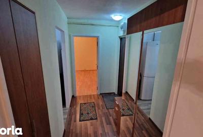 Apartament cu 3 camere semidecomandat, mobilat în Astra - 2
