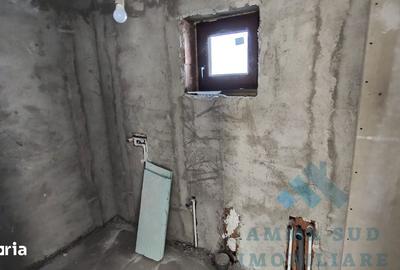 Casă cu 5 camere cu Teren 492 Mp în Glina - 13