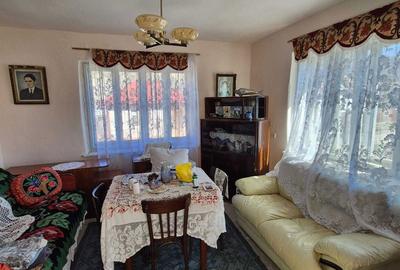 Casă cu 3 camere decomandat în Măhal - 5