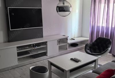 Apartament cu 2 camere decomandat, mobilat în Soarelui