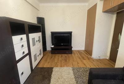 Garsonieră decomandată în Central - 7