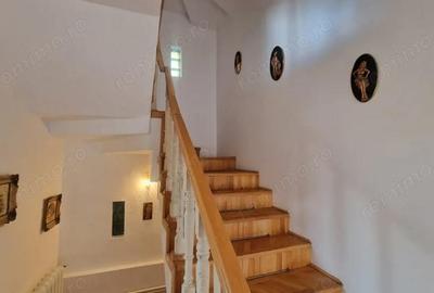 Casă cu 8 camere cu Teren 750 Mp în Cetate - 11