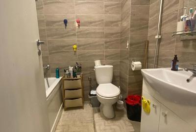 Apartament cu 3 camere semidecomandat în Central - 1