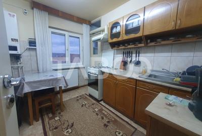 Apartament 2 camere etaj 2  semidecomandat 52 mp utili zona Campului - 3