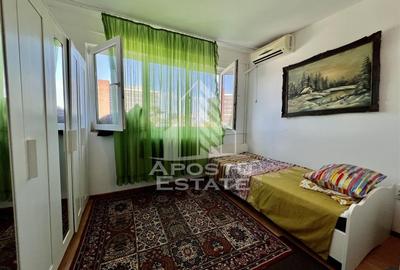 Garsoniera mobilata si utilata zona UMT - 2