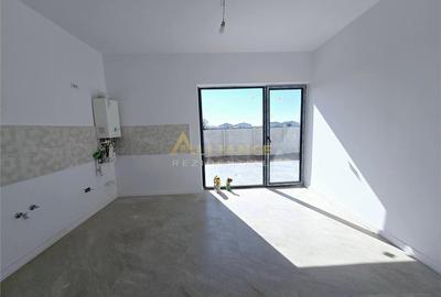 Casă cu 4 camere cu Teren 340 Mp în Berceni - 2