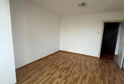 Apartament cu 3 camere decomandat în Soarelui - 18