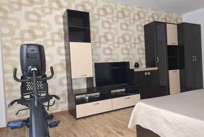 Garsonieră decomandată, mobilată în Vitan Mall - 3