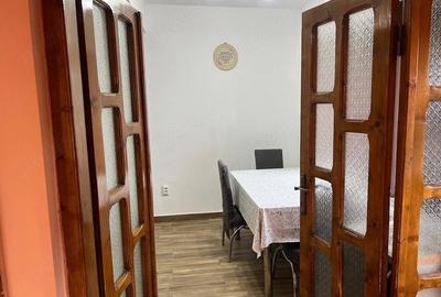 Apartament cu 3 camere decomandat în Chișoda