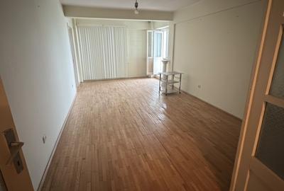 Apartament cu 4 camere decomandat în Faleza Nord - 11