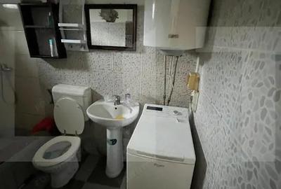 Casă cu 10 camere cu Teren 950 Mp în Fratelia - 2