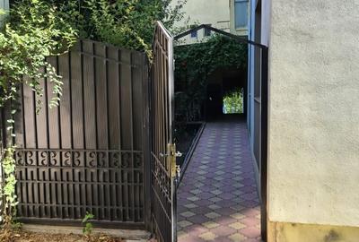 Apartament cu 3 camere decomandat în Central - 7